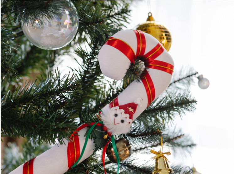 Making your Christmas Tree Artificial: The Perfect Way to Celebrate the Festive Season